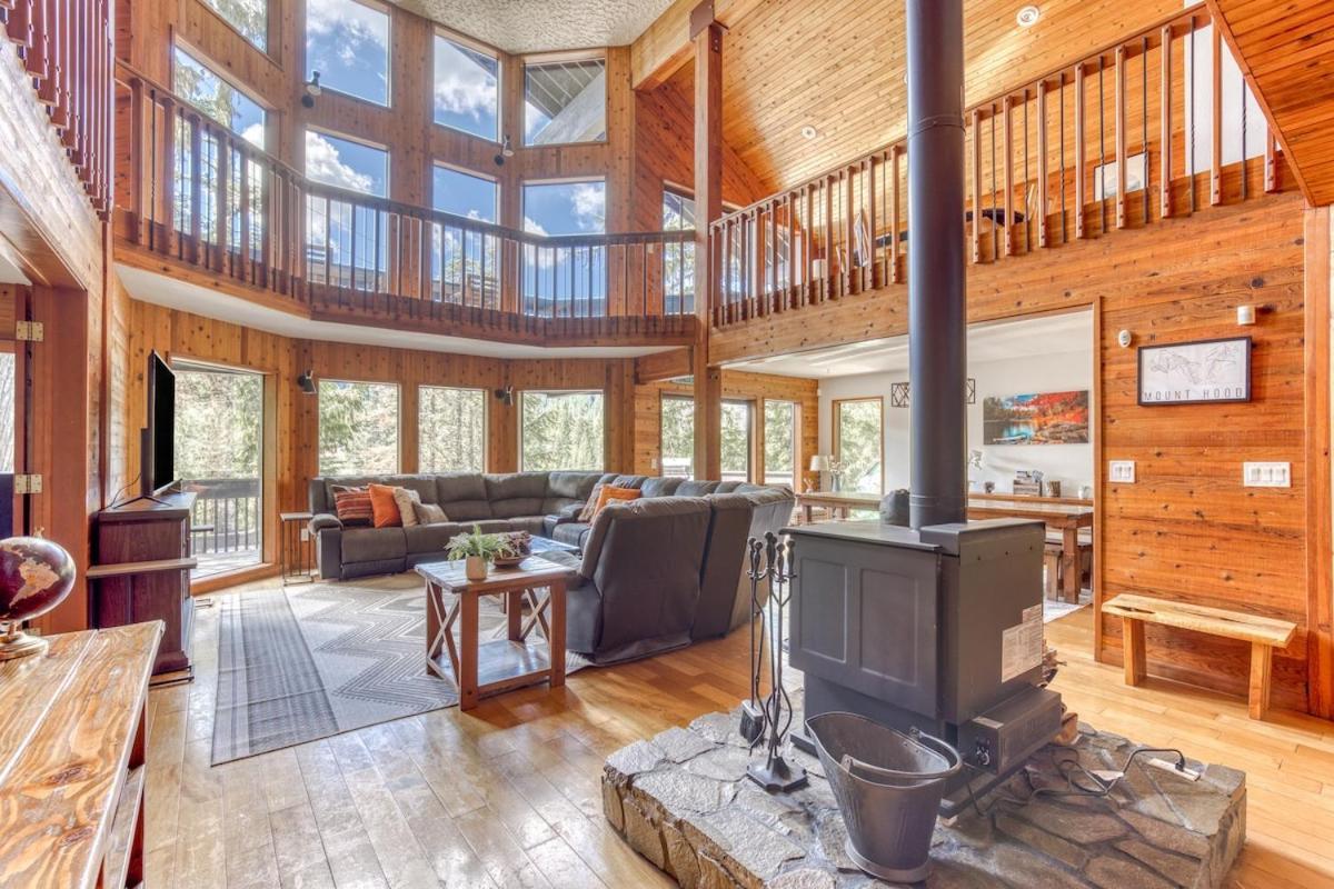 Great Blue Lodge - Spacious Ski Lodge, Hot Tub, Sauna, Game Room & More Government Camp Esterno foto
