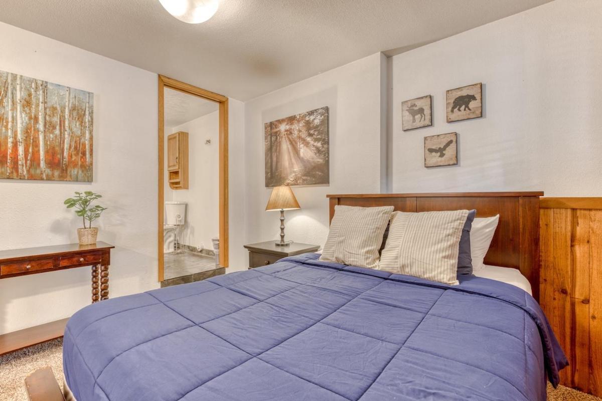 Great Blue Lodge - Spacious Ski Lodge, Hot Tub, Sauna, Game Room & More Government Camp Esterno foto