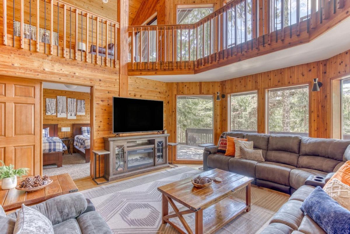 Great Blue Lodge - Spacious Ski Lodge, Hot Tub, Sauna, Game Room & More Government Camp Esterno foto